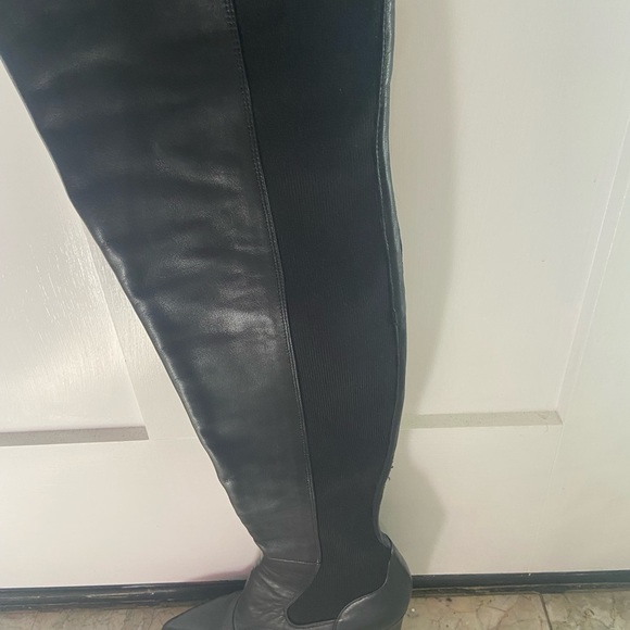 Sam Edelman Shoes - Black cow leather boots only wore a few times in good condition